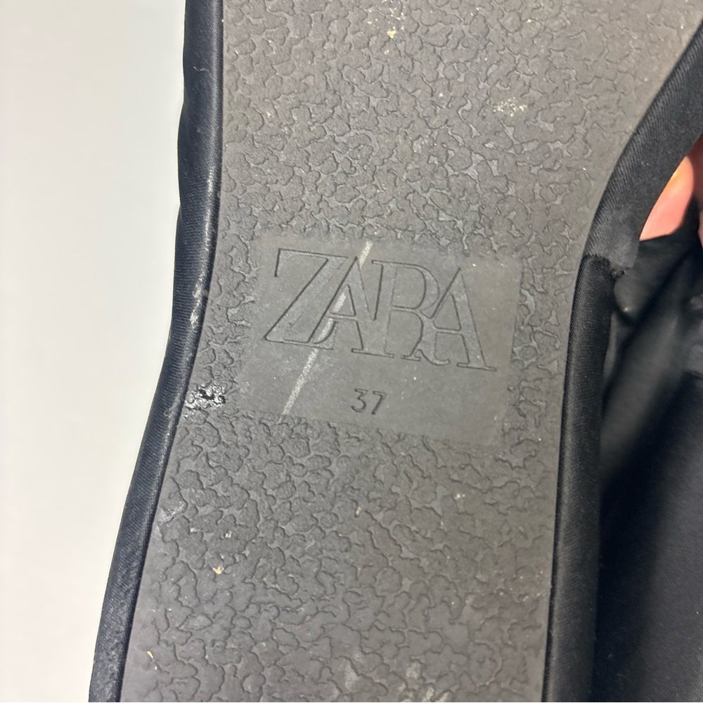 Zara Women Size 37 Slides Sandals Flat Fabric Black Satin Wide Crossed Strap - Picture 8 of 8